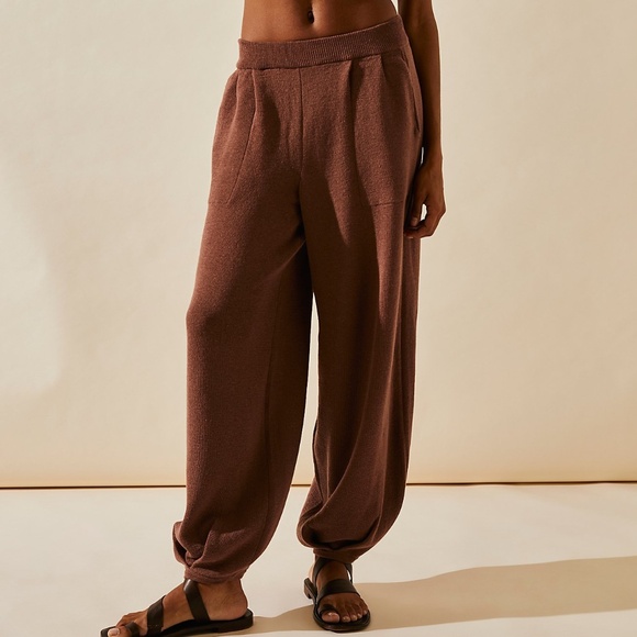 Freya Sweater Set - Picture 4 of 8